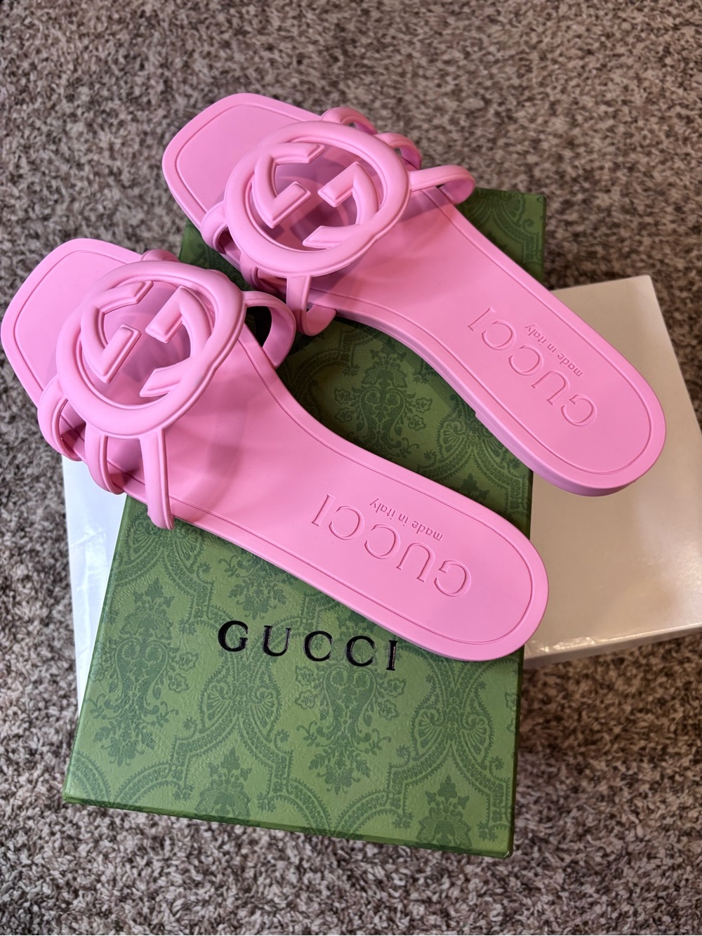 Gucci Pink Slides - Picture 5 of 8